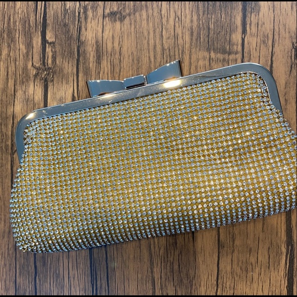 💐NWT Sparkling Gold Ribbon Rhinestone Clutch - Picture 4 of 6